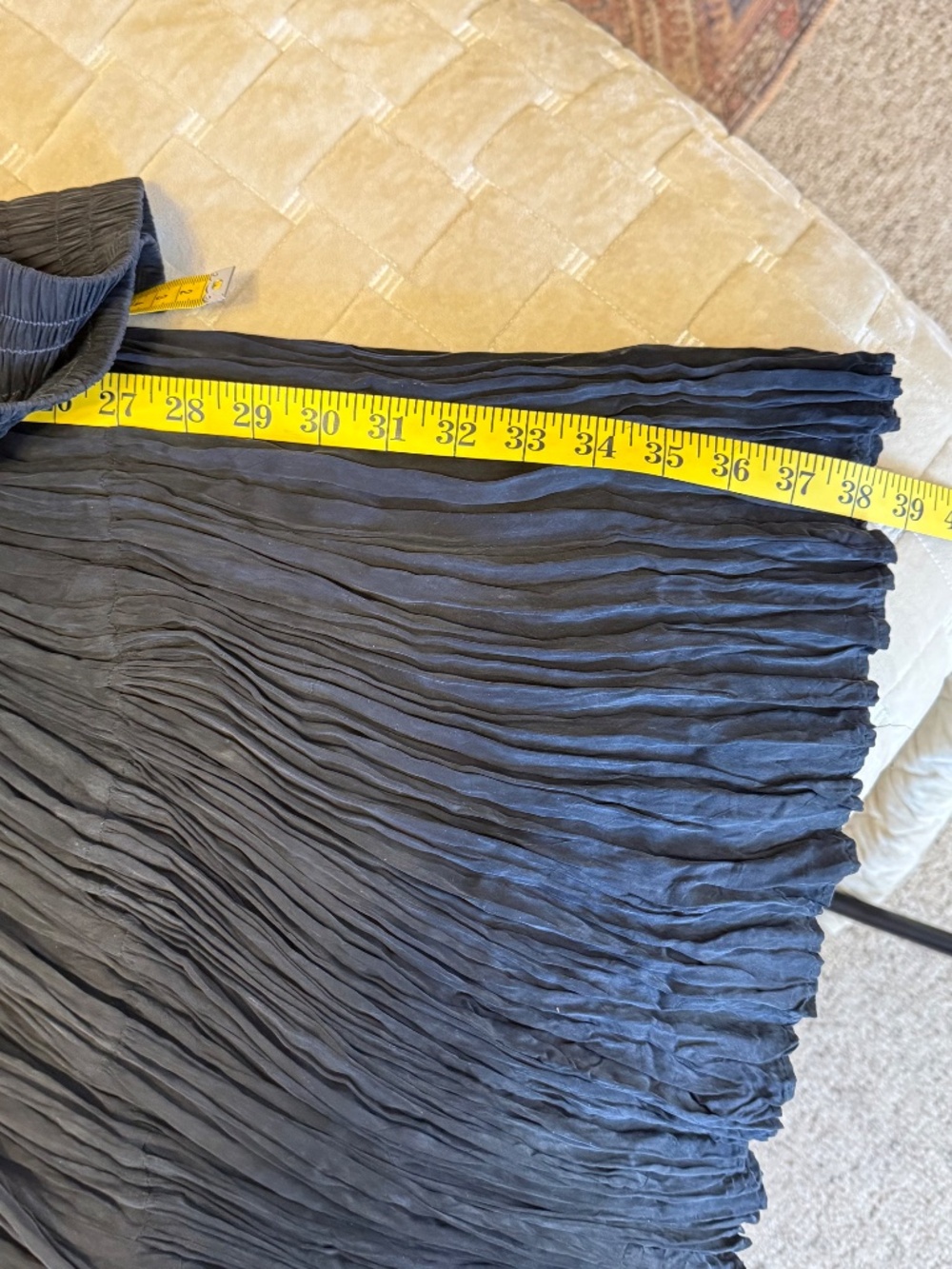 Longhorn by Niver Western Wear black broomstick crinkle silk maxi skirt, Large - Picture 9 of 9